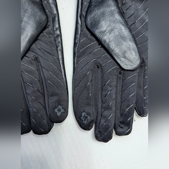 Leather gloves - Picture 3 of 7